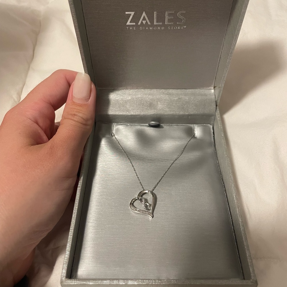 Diamond heart necklace